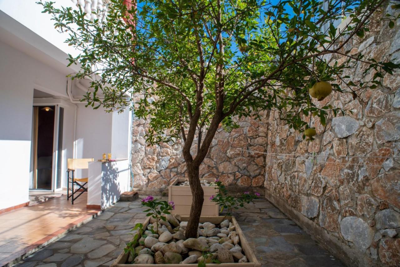 Villa Dina Apartments Almirida Exterior foto